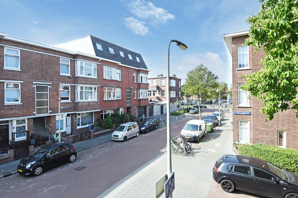 Medium property photo - Elise van Calcarstraat 9, 2522 MA Den Haag